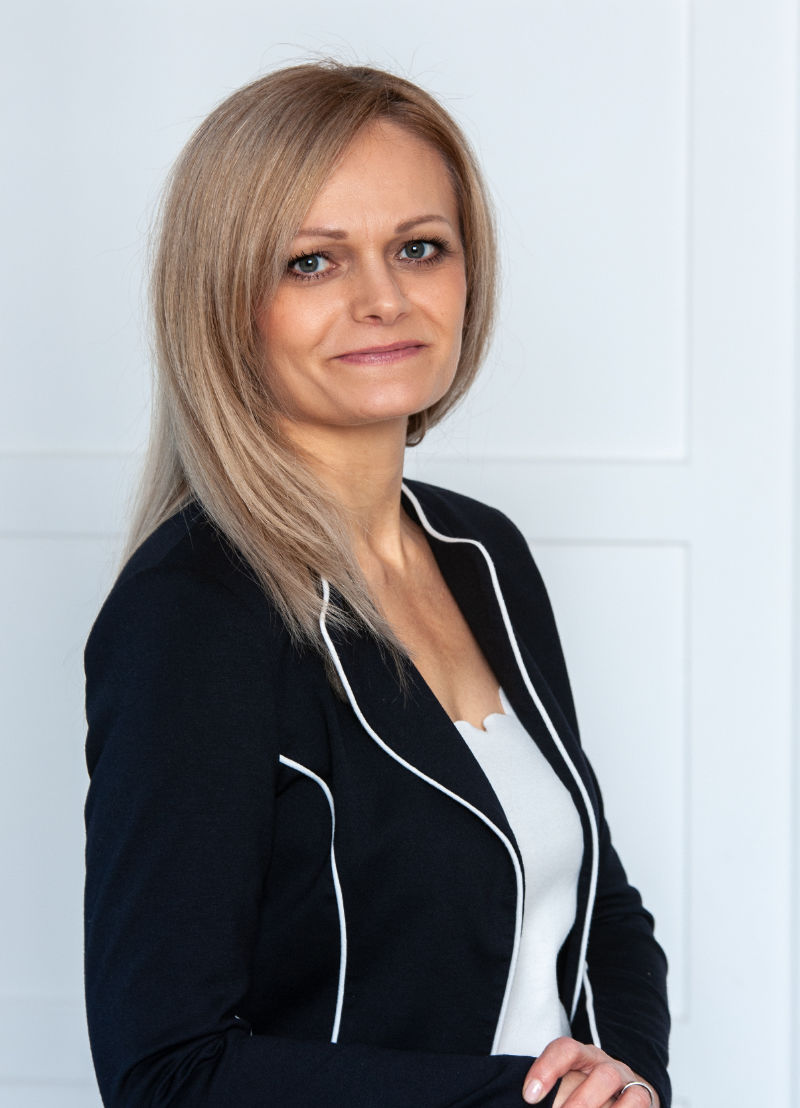 Nelli Abraham, Management Consultant, bei Höchsmann & Company GmbH & Co. KG – Executive Search · Management Advisors